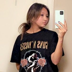 Meet your Posher, Adaora